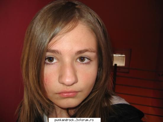 hie eu sunt stefy .. steph ... sunt din bihor ... si sunt moderator pe forum ... yoooooooo j o poza