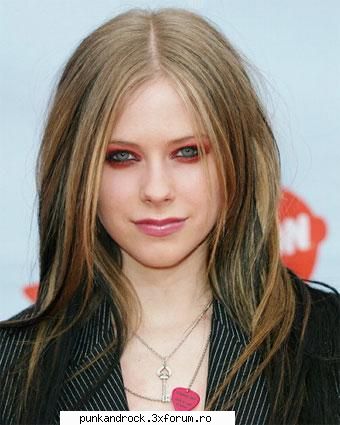 punk queen :nebun:  :nebun: poze cu avril lavigne