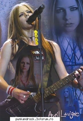 :nebun:  :nebun: poze cu avril lavigne