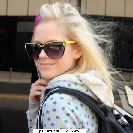 a 13 a poza poze cu avril lavigne