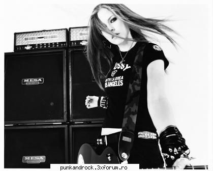 nush kre sunt pozele rock :rolleyes: poze rock