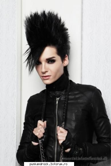 tokio hotel-este o formatie de muzica rock personajul principal bill kaultiz care  mai are si un